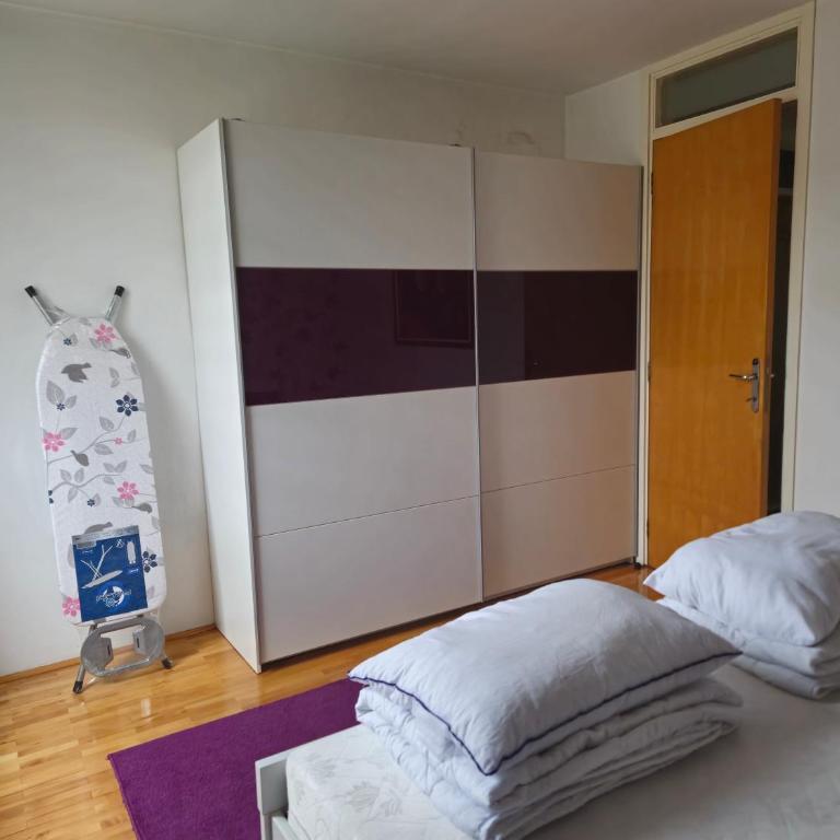 Violet - One-Bedroom Apartment - 7