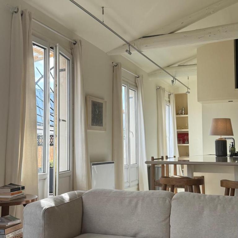 Duplex, grand balcon et sauna - Appartement 2 Chambres - 7