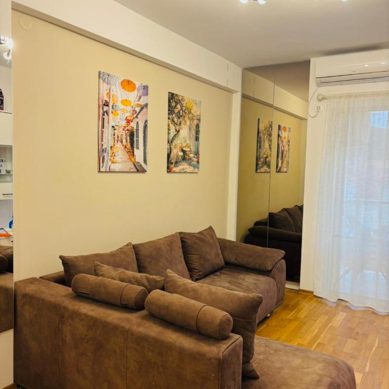Sunshine - One-Bedroom Apartment - 2