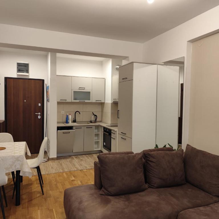 Sunshine - One-Bedroom Apartment - 7