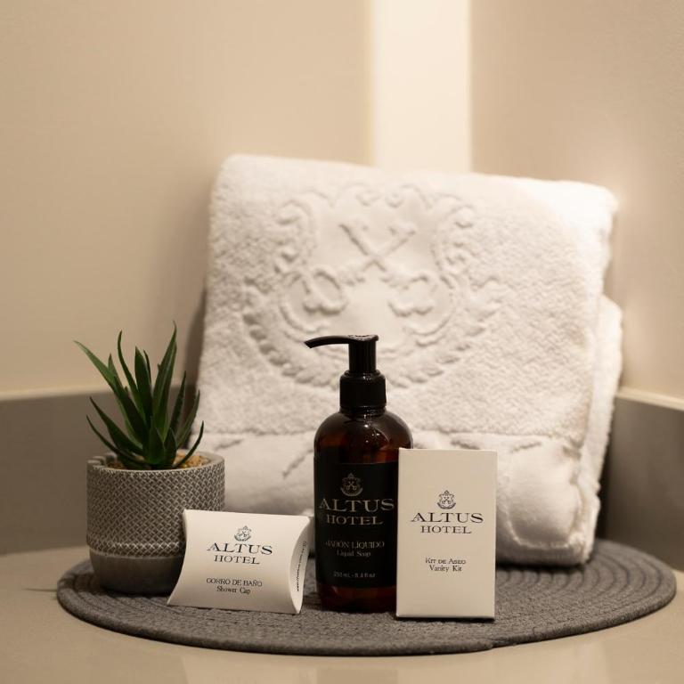 Altus Hotel - Superior King Room - 7