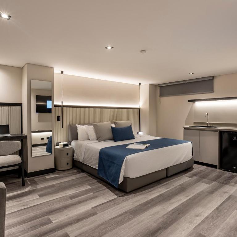 Altus Hotel - Superior King Room - 9