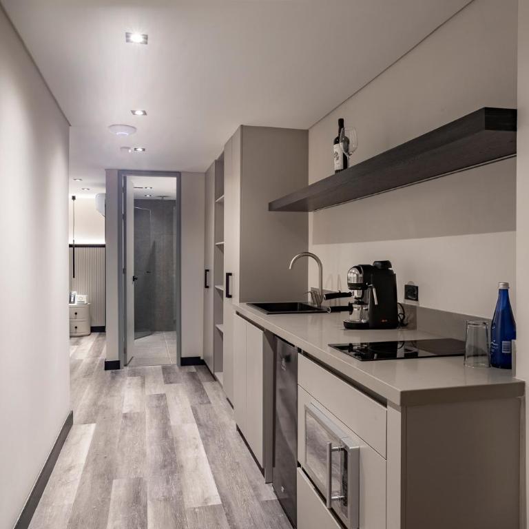 Altus Hotel - Deluxe Room - 11