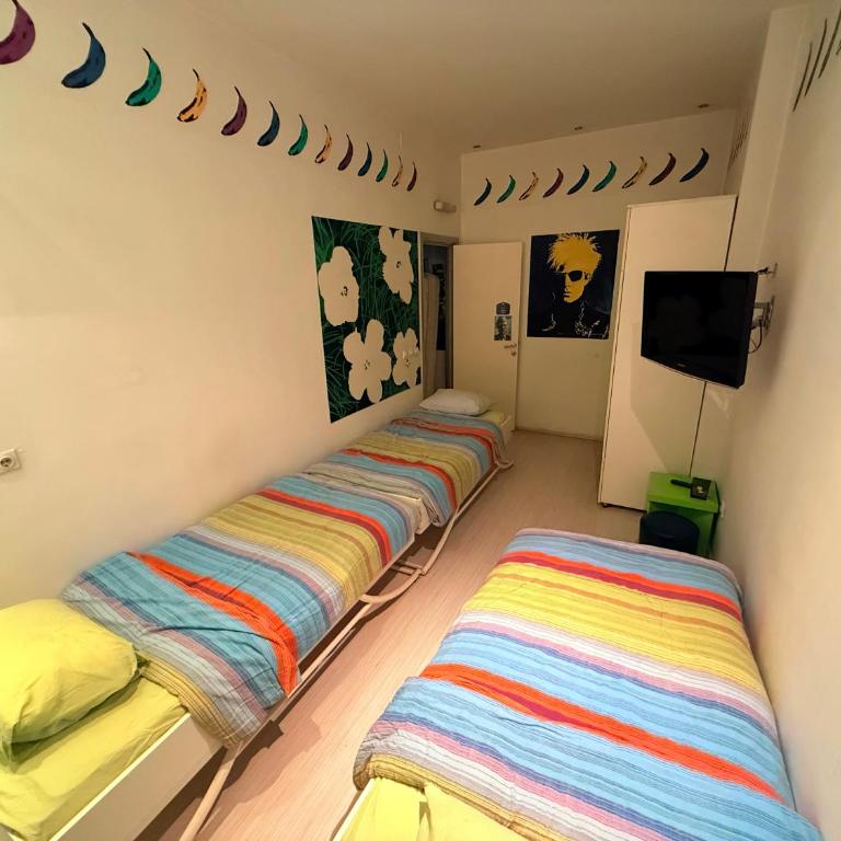 Pop Art - Klasična Trokrevetna Soba - 3