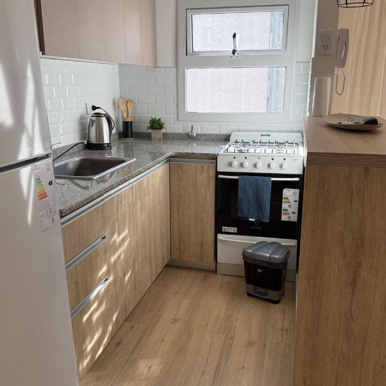 Calido y luminoso 2 ambientes sobre Falucho - Apartamento de 2 dormitorios - 34