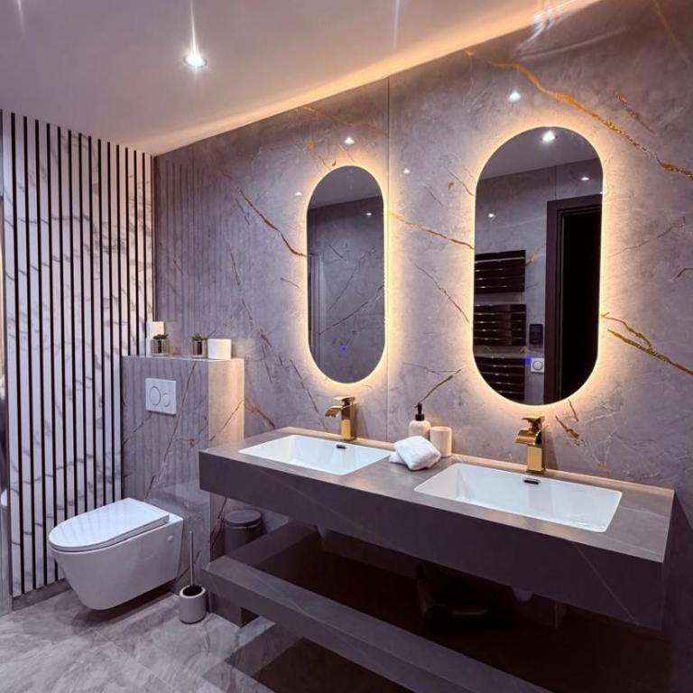 T4 Luxe - Two-Bedroom Apartment - 10