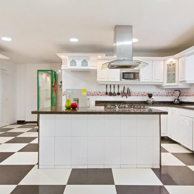 Beautiful House 3 minutes from Historic Downtown - Seven-Bedroom House - 14