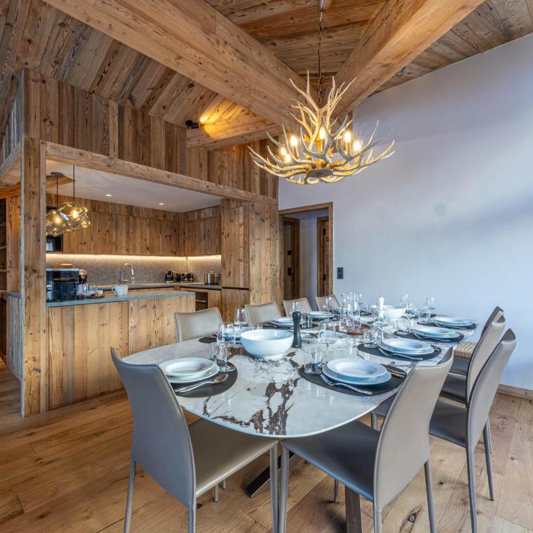 Luxueux appartement 7 pièces, cheminée, parking, vue imprenable - FR-1-694-423 - Apartamento - 15