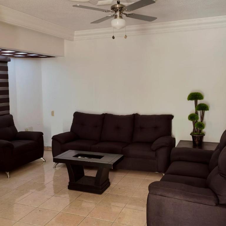 Casa enorme grupos grandes - Five-Bedroom House - 7