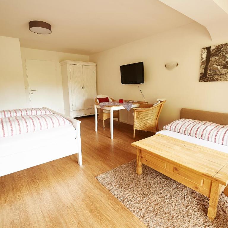 Apartment Lassie - Ihre Allgäu-Auszeit mit Hund - Apartment mit Balkon - 2