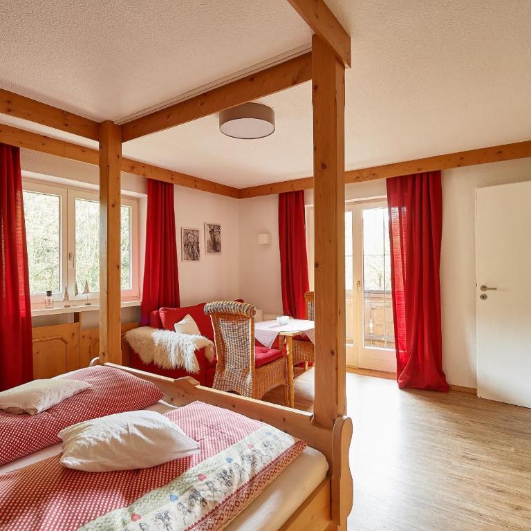 Apartment Goofy - Ihr Allgäu-Auszeit mit Hund - Apartment mit Balkon - 3
