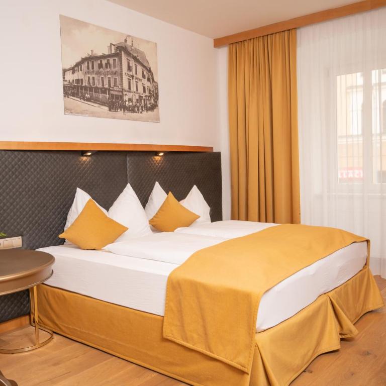 Boutique Hotel Goldenes Lamm Villach - Premium Doppelzimmer - 6