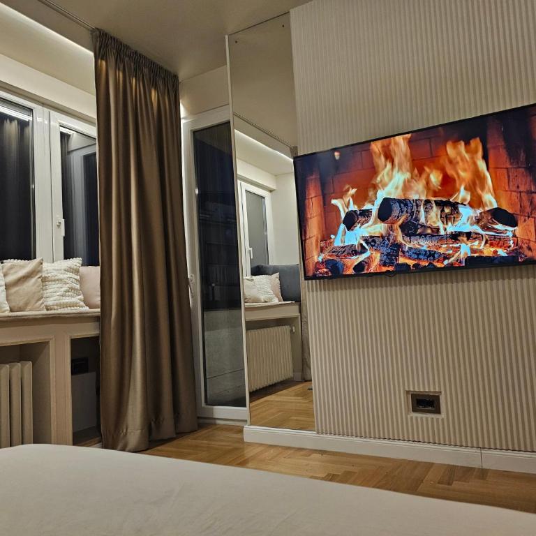 Grand Atelier Old Town Boutique Luxury - Two-Bedroom Deluxe Apartment with Balcony - 55