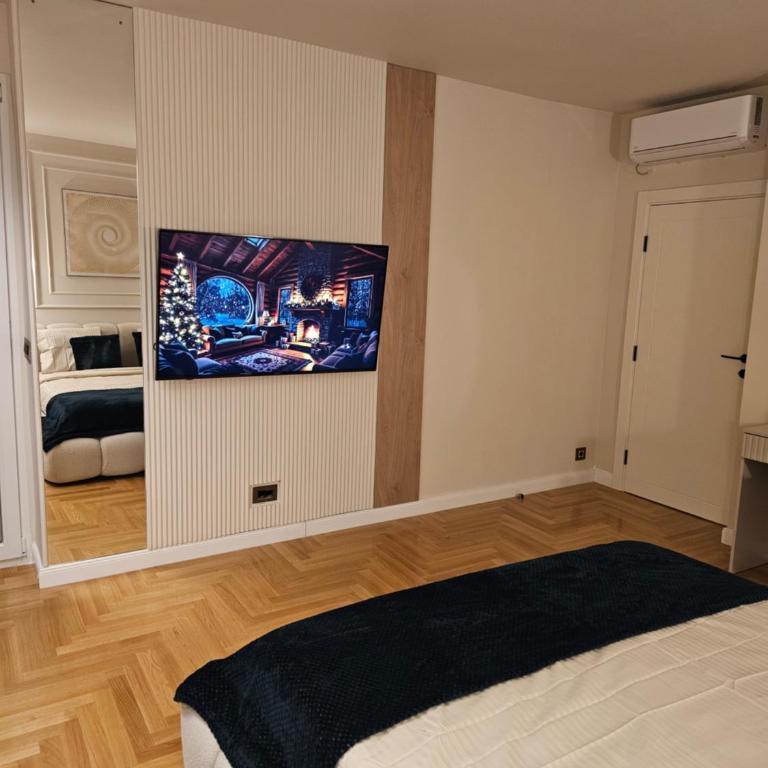 Grand Atelier Old Town Boutique Luxury - Two-Bedroom Deluxe Apartment with Balcony - 50