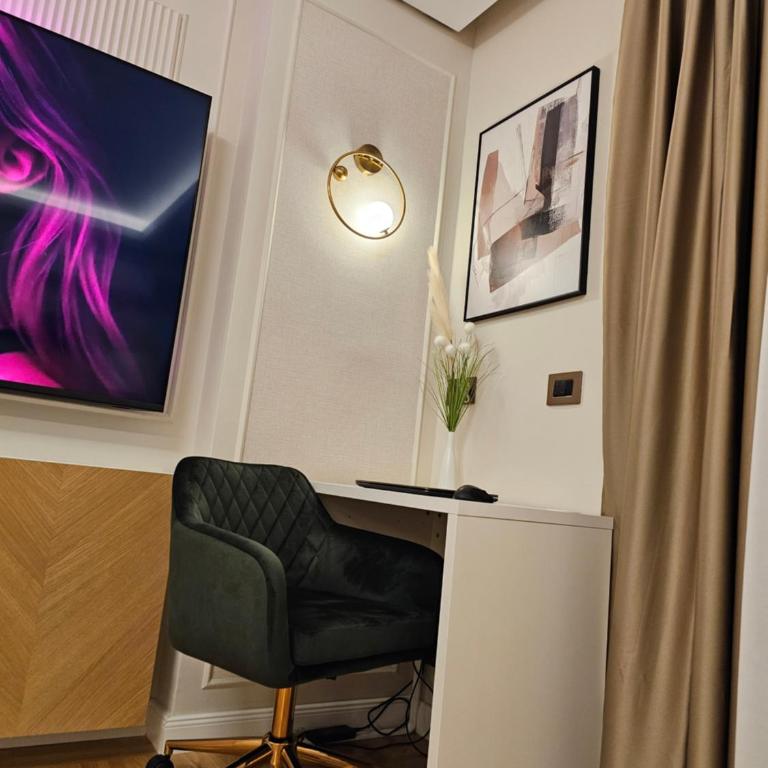 Grand Atelier Old Town Boutique Luxury - Two-Bedroom Deluxe Apartment with Balcony - 68