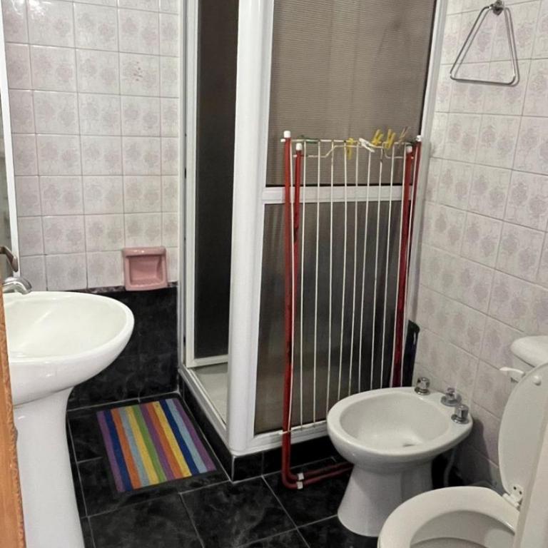Depto luminoso Zona Plaza Colon - One-Bedroom Apartment - 20