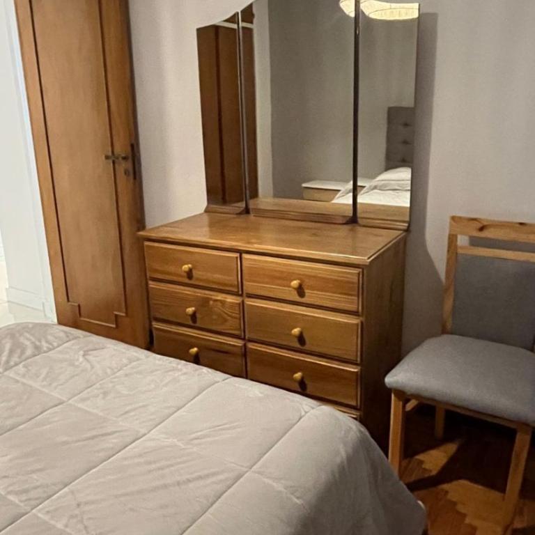 Depto luminoso Zona Plaza Colon - One-Bedroom Apartment - 11