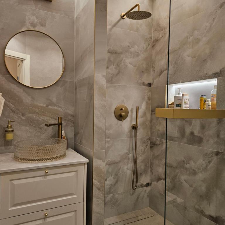 Grand Atelier Old Town Boutique Luxury - Two-Bedroom Deluxe Apartment - 36