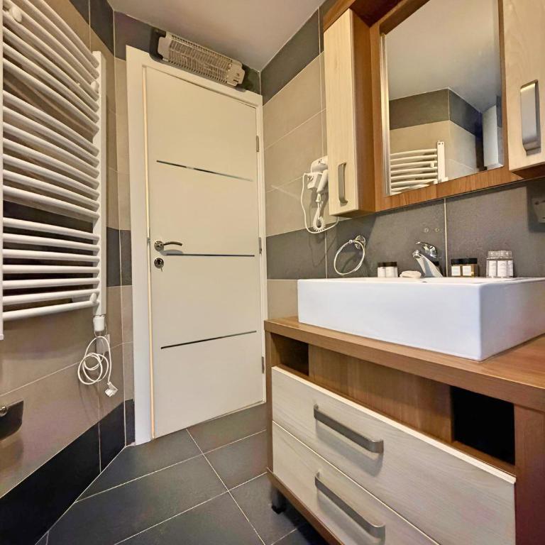 Mujen Lux Tutic - Free Spa & Wellness - Apartment with Mountain View - 1