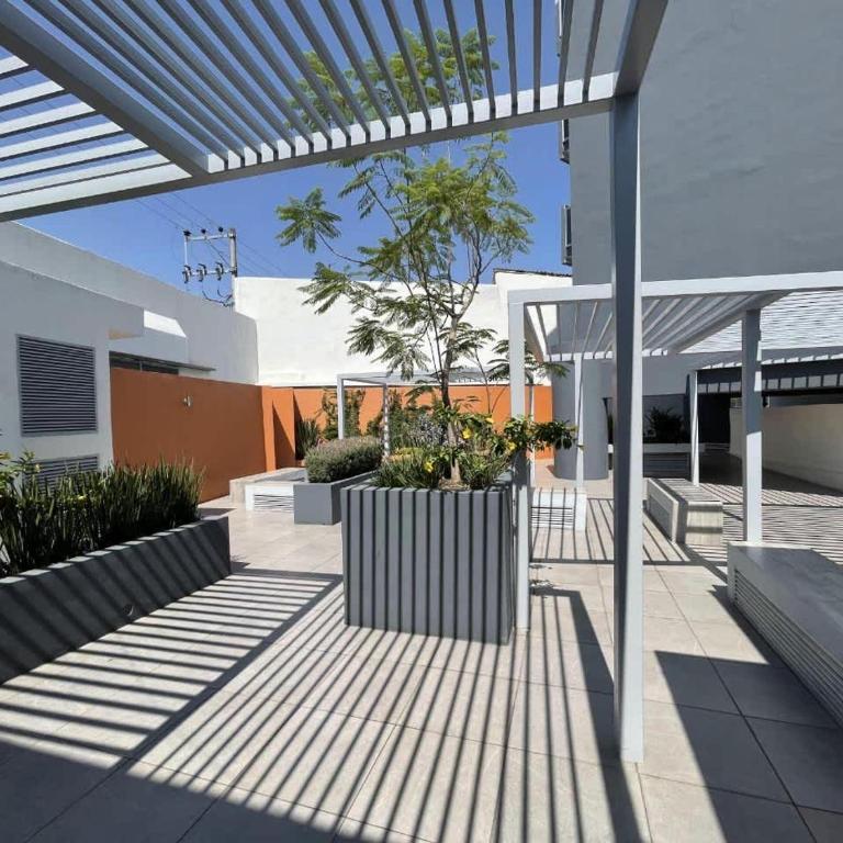 Centrico departamento en Residencial Punto Central - Apartment - 4