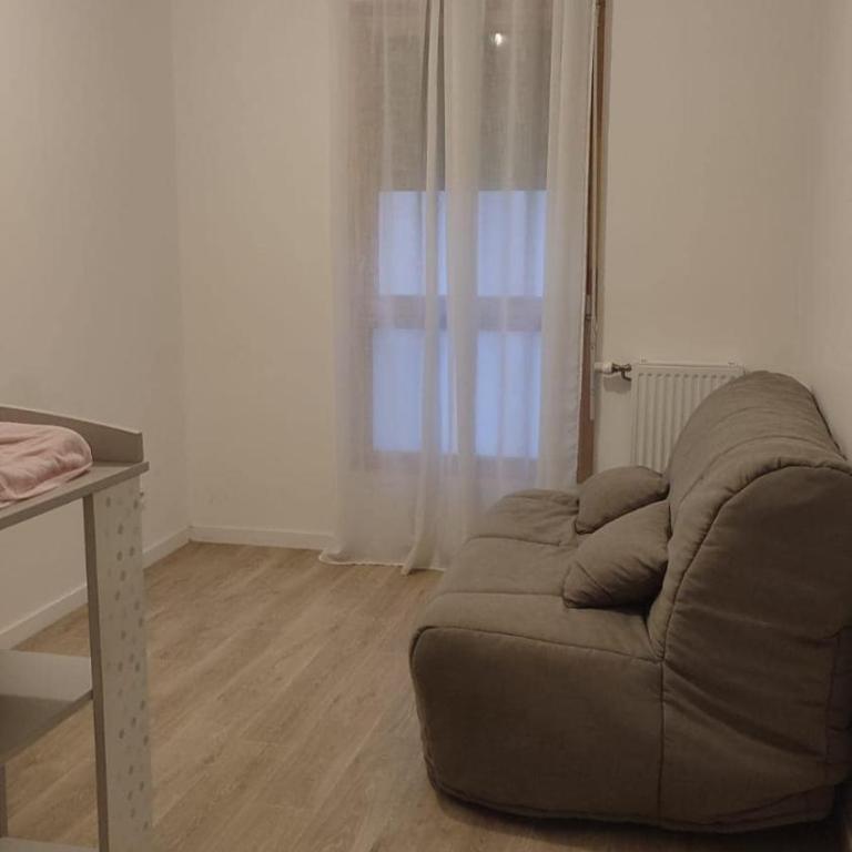 T3 lumineux avec balcon, proche des transports - Apartamento de 2 dormitorios - 3