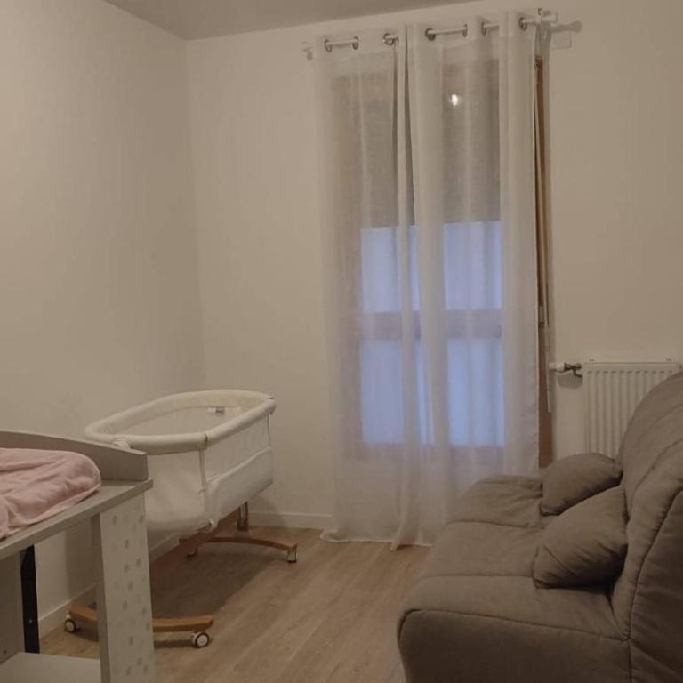T3 lumineux avec balcon, proche des transports - Apartamento de 2 dormitorios - 9
