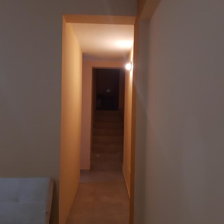 Depto temporario para 5 personas - Three-Bedroom Apartment - 10