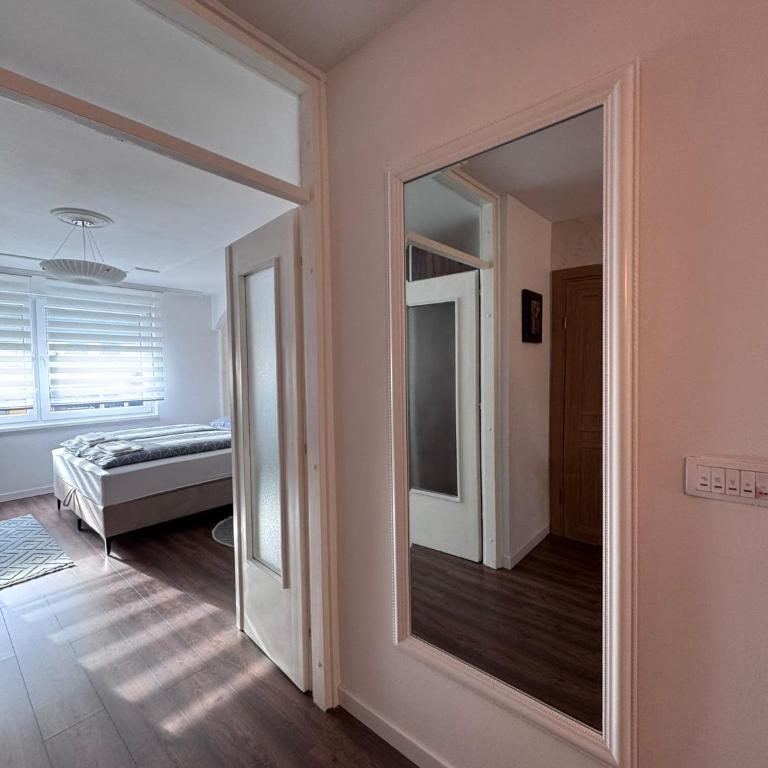 V Apartmani 2 - One-Bedroom Apartment - 18