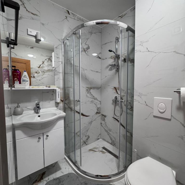 V Apartmani 2 - One-Bedroom Apartment - 26