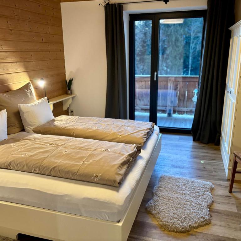 Landhaus Barbara - Two-Bedroom Apartment with Shower - 14