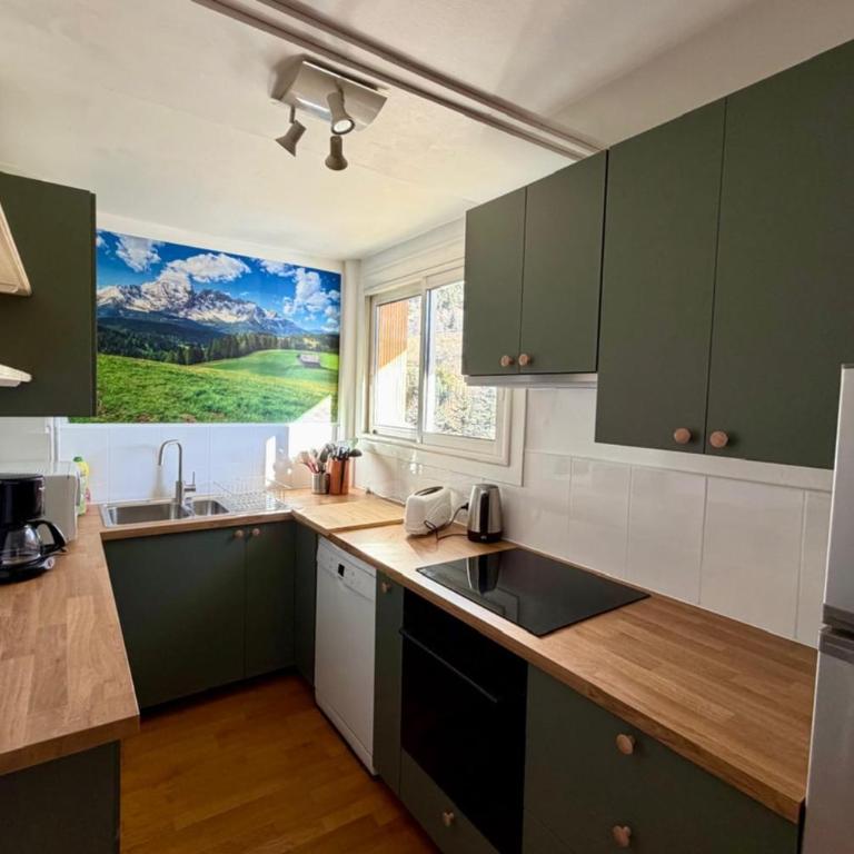 75m With Balcony Near The Slopes! - Appartement - 2