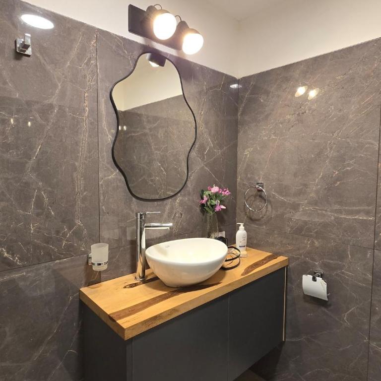 ALV26 4G -Departamento Sobremonte - Two-Bedroom Apartment - 12