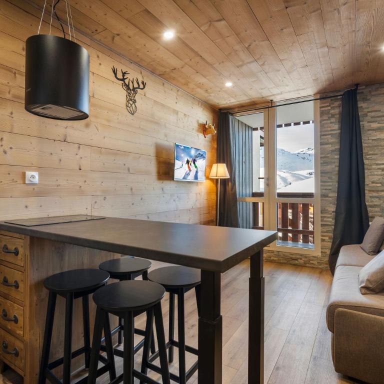 Stylish Studio Apt, Alpine Nest with Panoramic VT Views, Sleeps 4 - Résidence Les Hauts De La Vanoise - Appartamento - 6