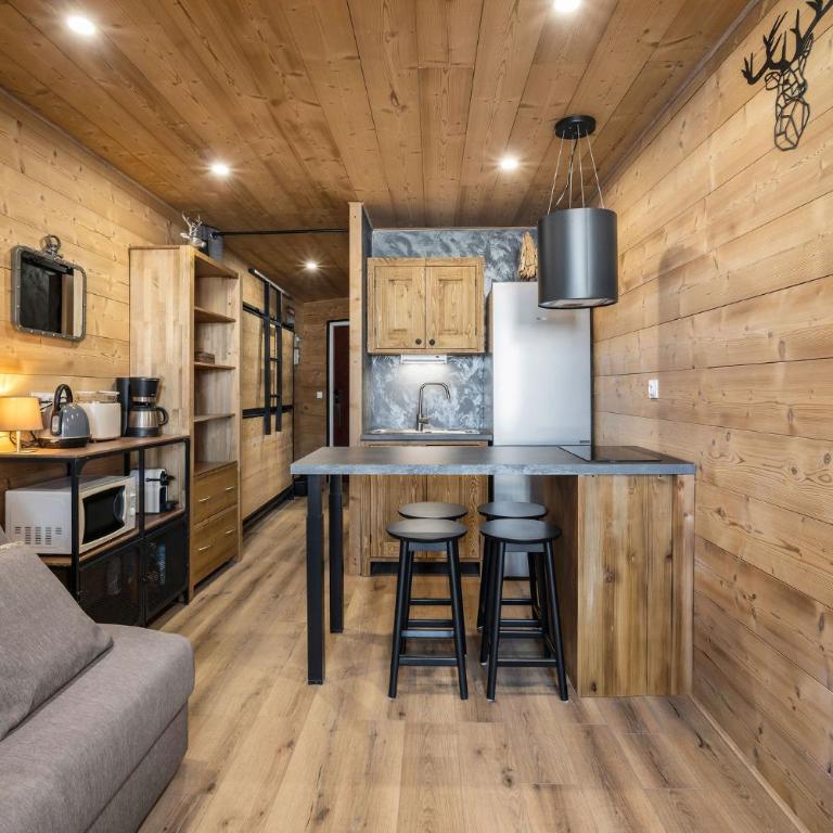 Stylish Studio Apt, Alpine Nest with Panoramic VT Views, Sleeps 4 - Résidence Les Hauts De La Vanoise - Appartamento - 4
