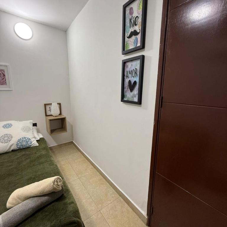 Casa Blanca La 13 - Double Room with Private Bathroom - 14