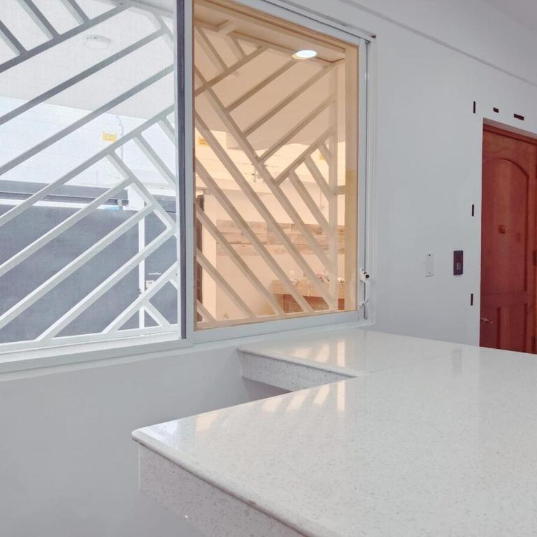 BLUE HOUSE CASA AZUL 3 Blocks from the Sea - Four-Bedroom House - 15