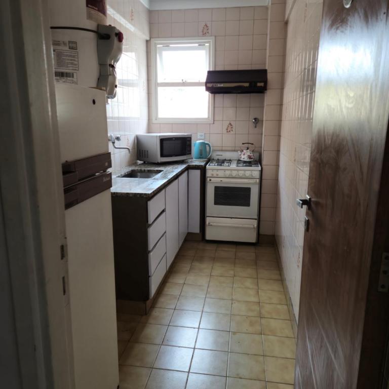 Depto 2 amb al frente La Perla Mar del Plata - Apartamento de 1 dormitorio - 6