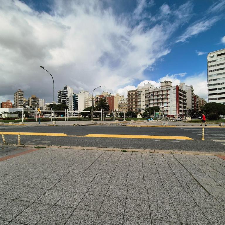 Depto 2 amb al frente La Perla Mar del Plata - Apartamento de 1 dormitorio - 18