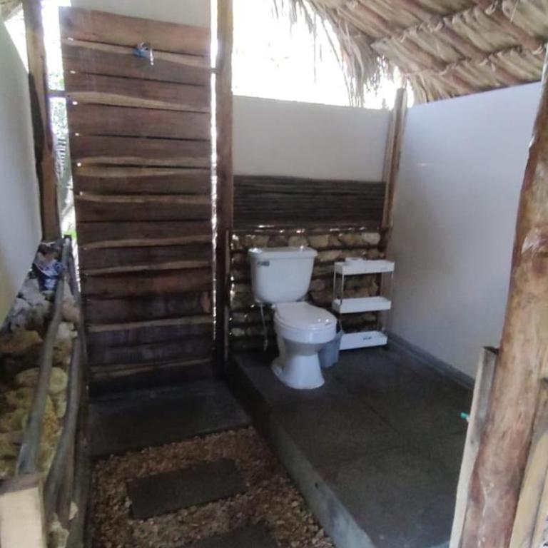 CARPE DIEM oceanfront cabin private beach - Three-Bedroom Apartment - 8