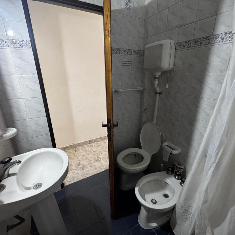 Depto 2 ambientes A pasos del MAR - One-Bedroom Apartment - 6