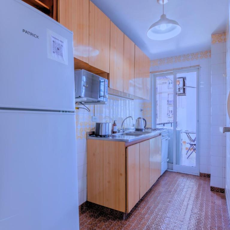 2 Ambientes centrico - 9 de Julio - Apartamento de 1 dormitorio con balcón - 6