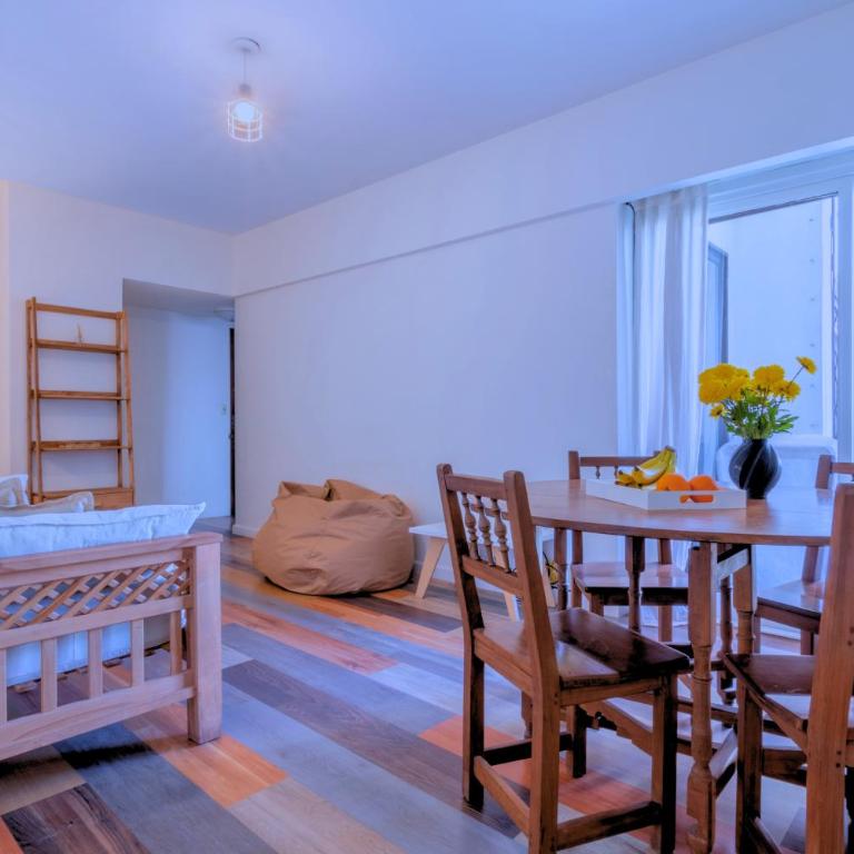 2 Ambientes centrico - 9 de Julio - Apartamento de 1 dormitorio con balcón - 12