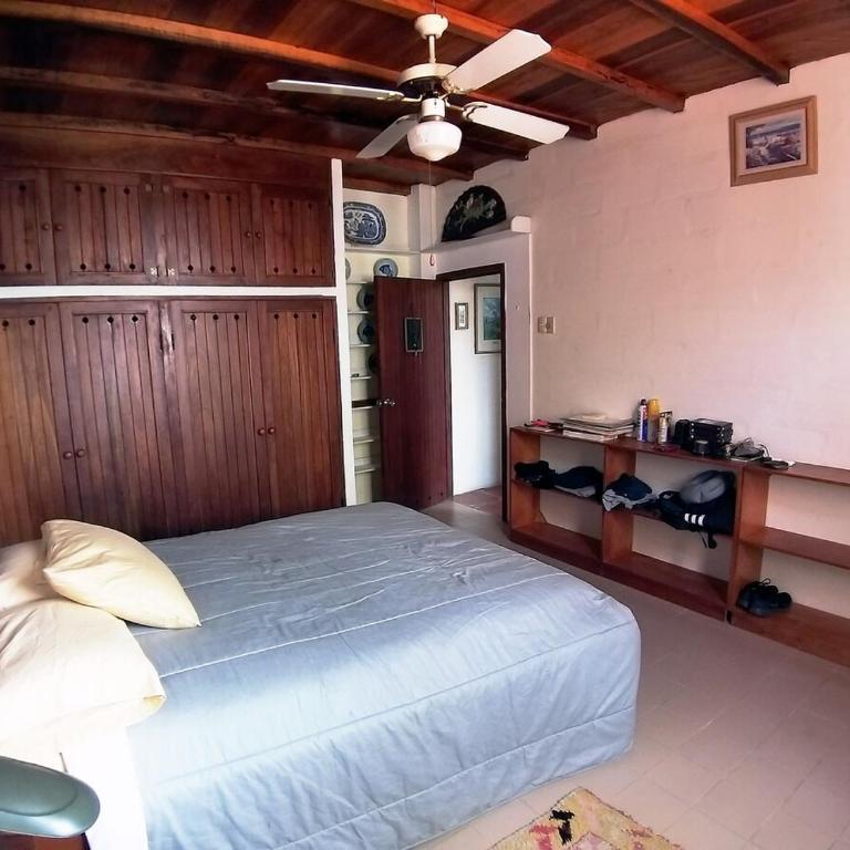 La Casa de la Colina - Three-Bedroom House - 12