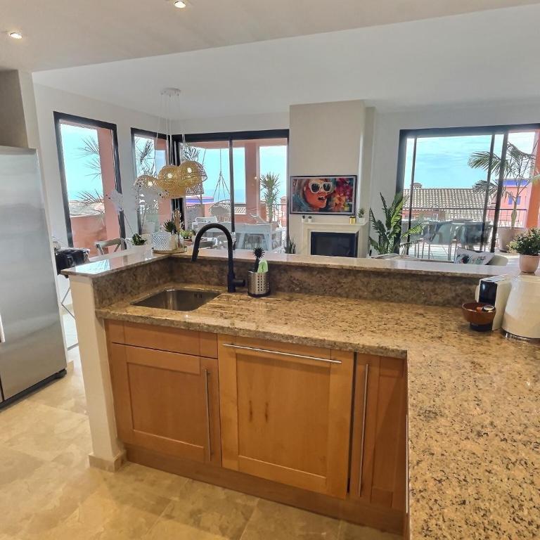 NEW LUXURIOUS APARTMENT + 2 BEDROOMS + SEA VIEW + POOL - Apartamento de 2 dormitorios con balcón y vistas al mar - 21