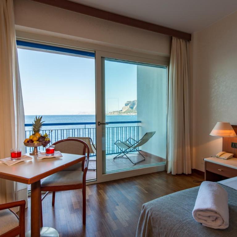 Splendid Hotel La Torre - Quadruple Room with Sea View - 6
