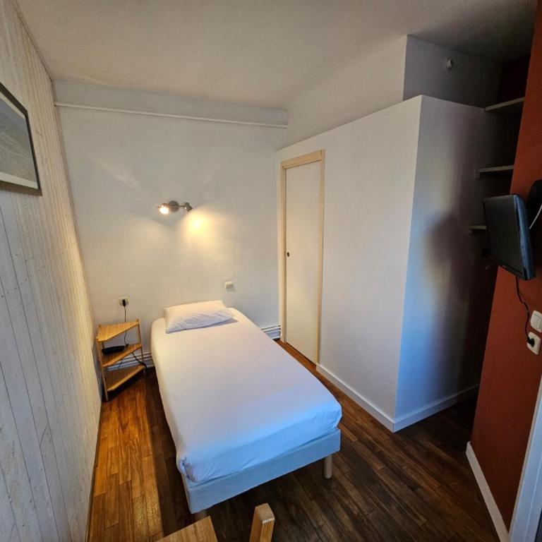 Hôtel François d'O - Chambre Triple avec Douche - 9