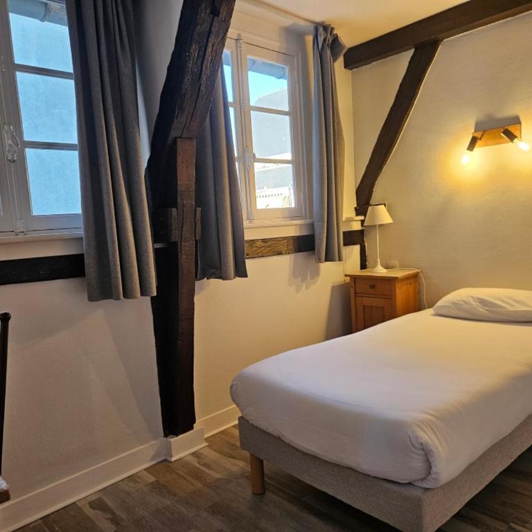 Hôtel François d'O - Chambre Triple avec Douche - 13