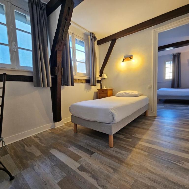 Hôtel François d'O - Chambre Triple avec Douche - 11