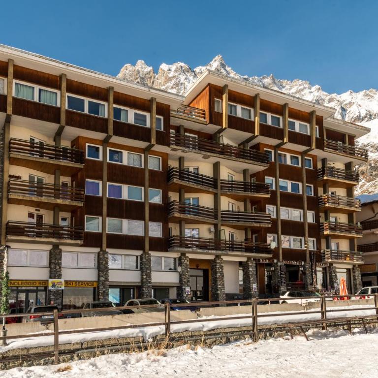 HelloCHALET TrackSide House - Ski-In Ski-Out Apartment on the Cretaz Slopes - Appartamento con 2 Camere da Letto e Terrazza - 39