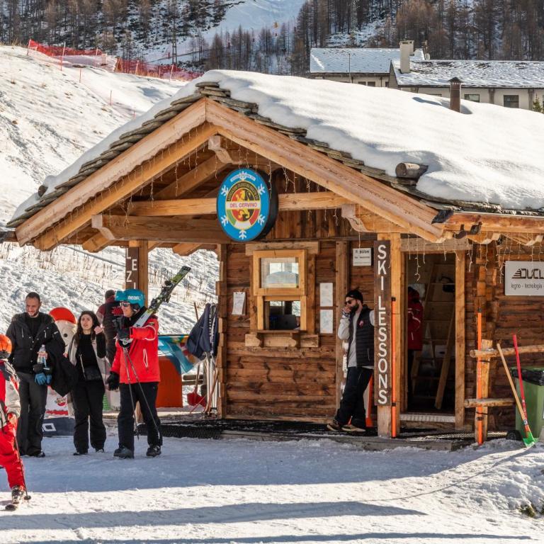 HelloCHALET TrackSide House - Ski-In Ski-Out Apartment on the Cretaz Slopes - Appartamento con 2 Camere da Letto e Terrazza - 40